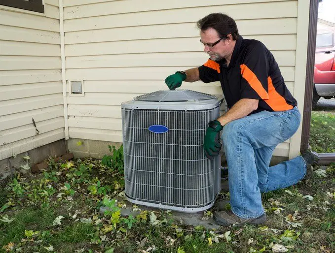 Read more about the article Determining When to Replace vs Repair Your AC Unit