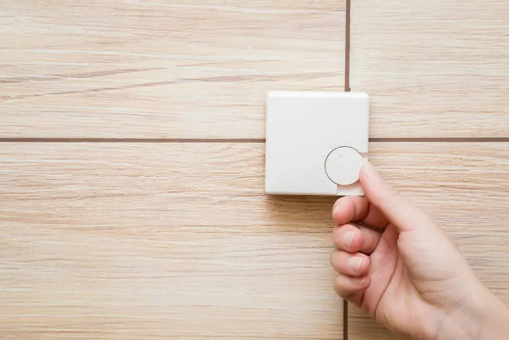 Read more about the article Thermostat Clicking On & Off