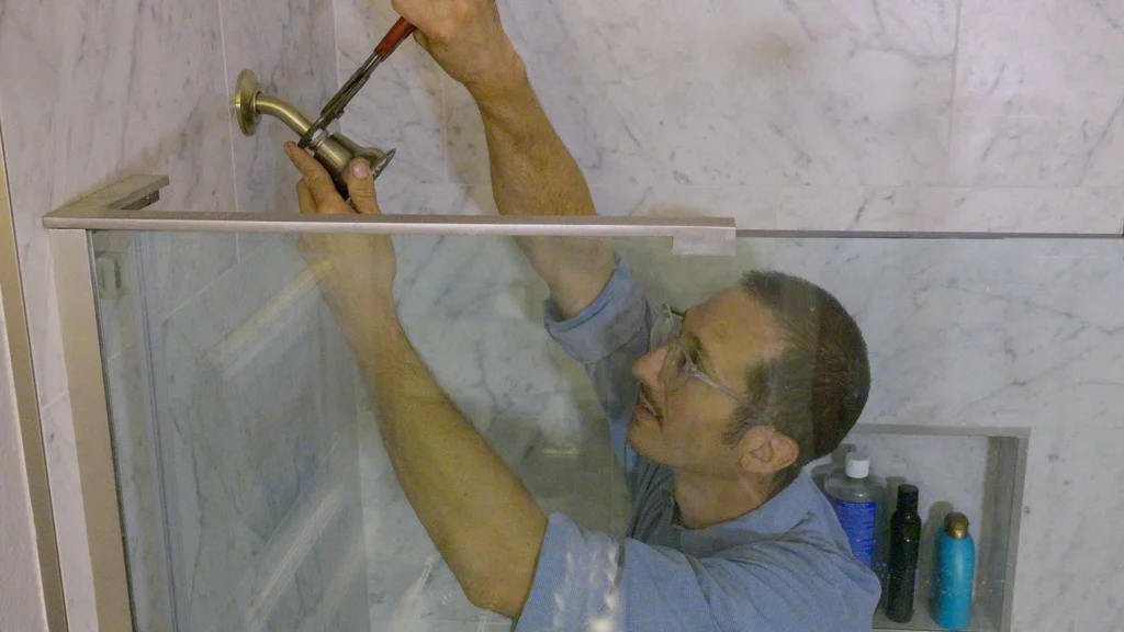 Plumbers, Drain Cleaning, & Sewer Repair Services in Sun City, Arizona - Day & Night Air Conditioning, Furnace, & Plumbing plumbing inspection ambient edge